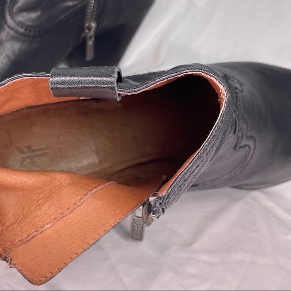 Frye Reina booties 6 - Picture 7 of 11